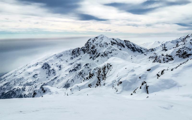 ASCENT TO MONTE CAMINO